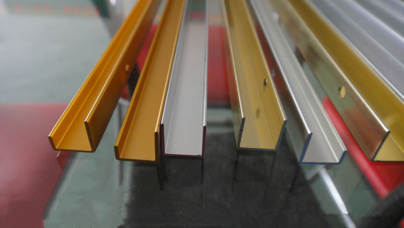 彩色jy网页U型槽管