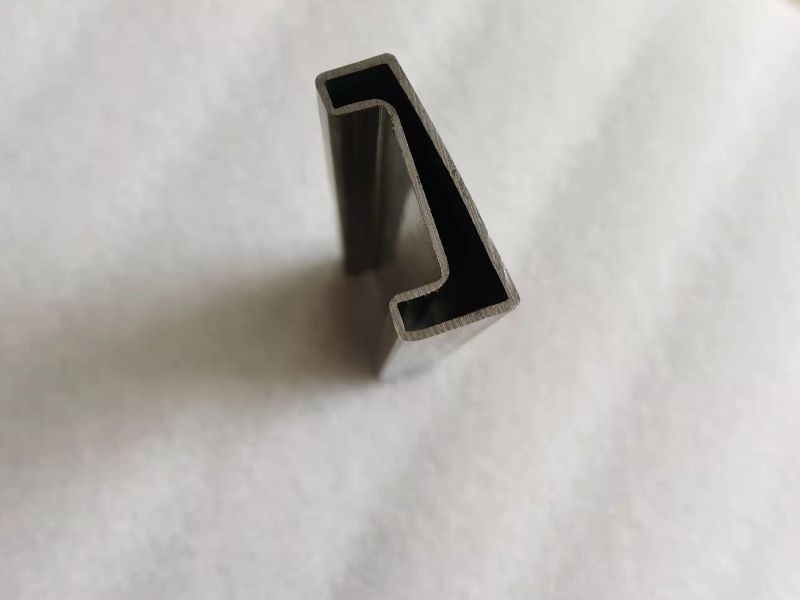 如何引起jy网页异型管穿晶应力腐蚀？