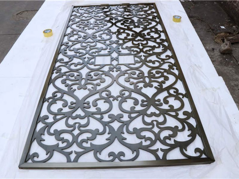 选购jy网页屏风时要注意它的制作工艺